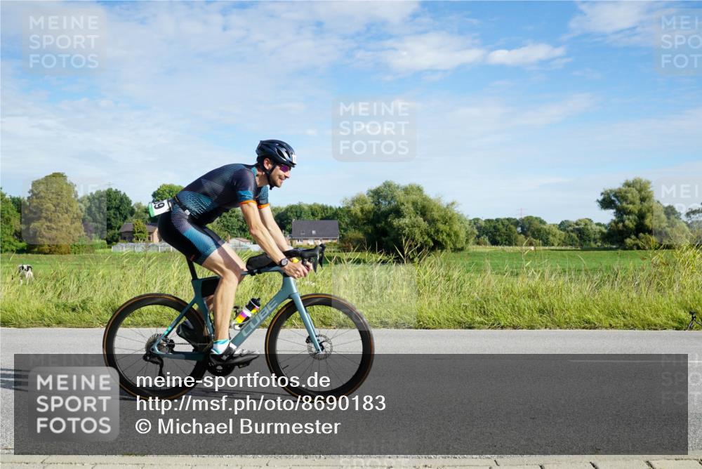 31.08.2025 - Elbe Triathlon Hamburg Michael Burmester http://msf.ph/oto/8690183 31.08.2025 09:35:57 Radfahren 426, 430, 443, 689, 752, 769, 834 meine-sportfotos.de
