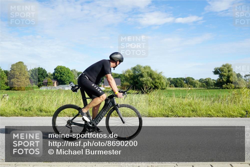 31.08.2025 - Elbe Triathlon Hamburg Michael Burmester http://msf.ph/oto/8690200 31.08.2025 09:36:10 Radfahren 372, 390, 561, 744, 746 meine-sportfotos.de