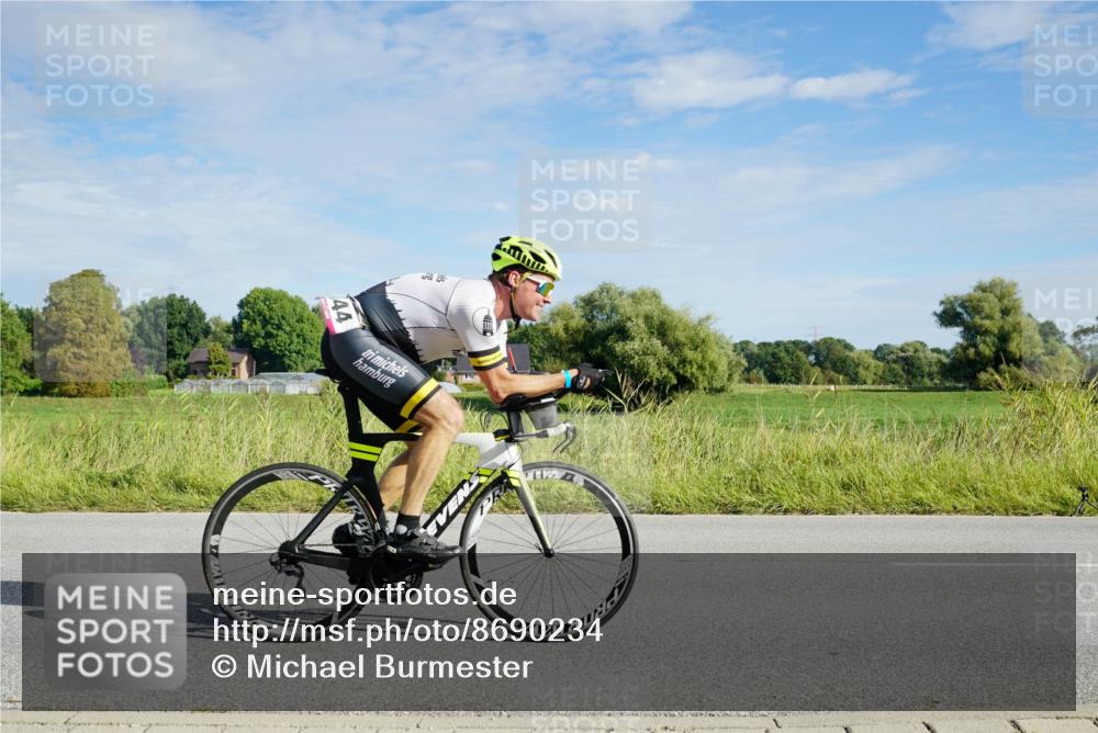 31.08.2025 - Elbe Triathlon Hamburg Michael Burmester http://msf.ph/oto/8690234 31.08.2025 09:37:00 Radfahren 344, 503, 747 meine-sportfotos.de