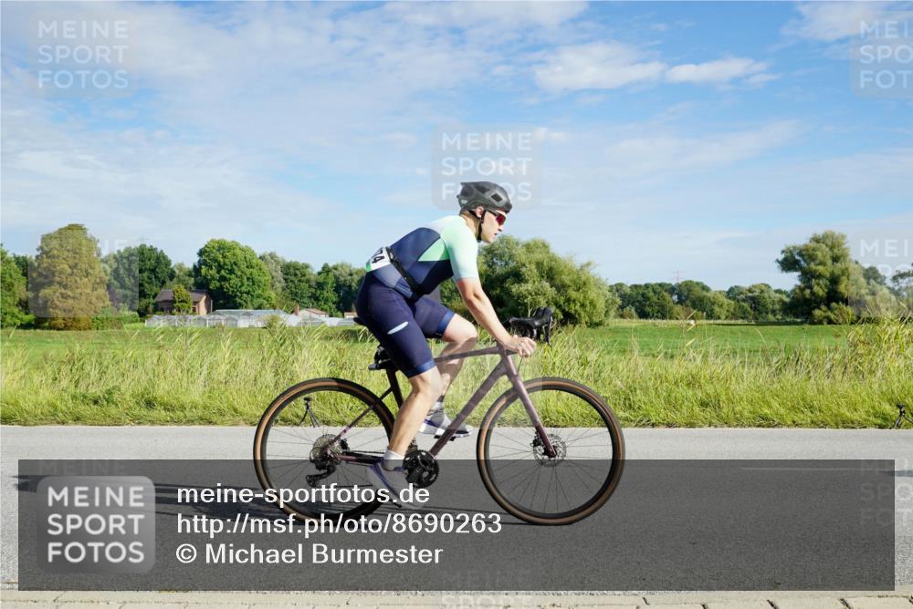 31.08.2025 - Elbe Triathlon Hamburg Michael Burmester http://msf.ph/oto/8690263 31.08.2025 09:37:23 Radfahren 331, 474, 479, 529, 530, 638, 728, 741, 918 meine-sportfotos.de