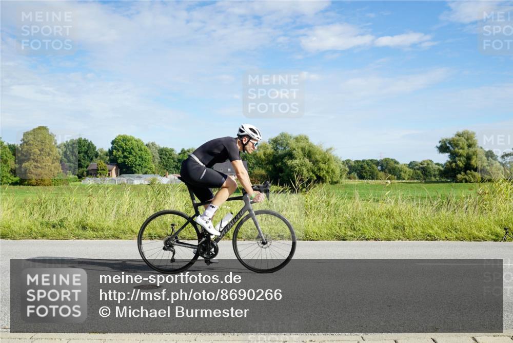31.08.2025 - Elbe Triathlon Hamburg Michael Burmester http://msf.ph/oto/8690266 31.08.2025 09:37:25 Radfahren 331, 474, 479, 529, 530, 638, 728, 741, 918 meine-sportfotos.de