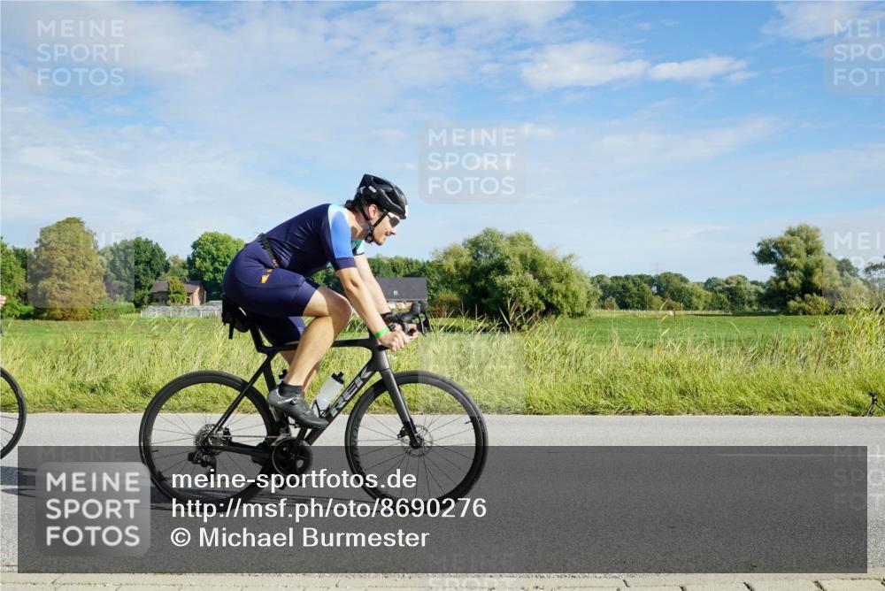 31.08.2025 - Elbe Triathlon Hamburg Michael Burmester http://msf.ph/oto/8690276 31.08.2025 09:37:32 Radfahren 270, 331, 386, 543, 575, 690, 741, 925 meine-sportfotos.de