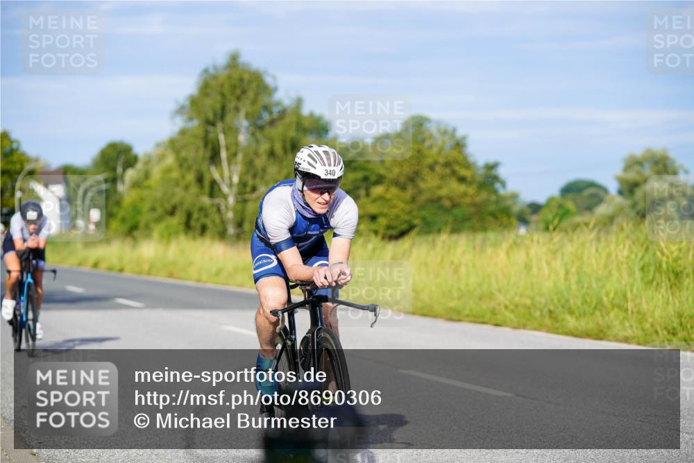 31.08.2025 - Elbe Triathlon Hamburg Michael Burmester http://msf.ph/oto/8690306 31.08.2025 08:53:33 Radfahren 219, 270, 272, 340, 344 meine-sportfotos.de
