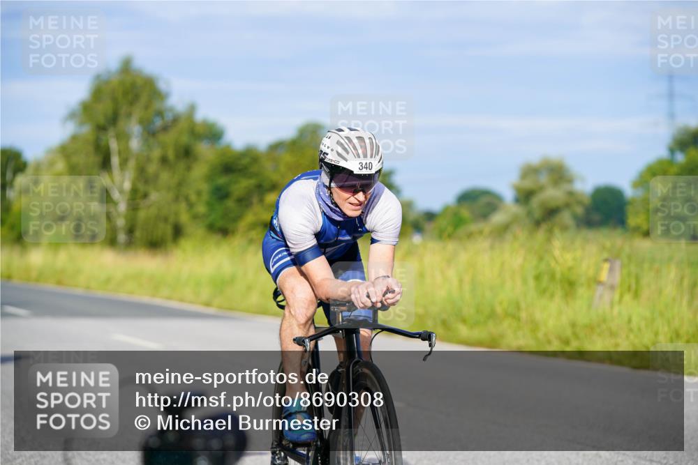 31.08.2025 - Elbe Triathlon Hamburg Michael Burmester http://msf.ph/oto/8690308 31.08.2025 08:53:33 Radfahren 219, 270, 272, 340, 344 meine-sportfotos.de