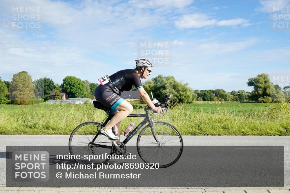31.08.2025 - Elbe Triathlon Hamburg Michael Burmester http://msf.ph/oto/8690320 31.08.2025 09:38:06 Radfahren 252, 304, 335, 370, 391, 403, 405, 551, 854, 895 meine-sportfotos.de