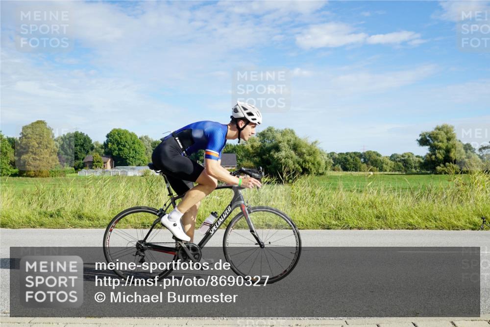 31.08.2025 - Elbe Triathlon Hamburg Michael Burmester http://msf.ph/oto/8690327 31.08.2025 09:38:08 Radfahren 289, 304, 335, 370, 391, 403, 405, 506, 788, 854, 895 meine-sportfotos.de