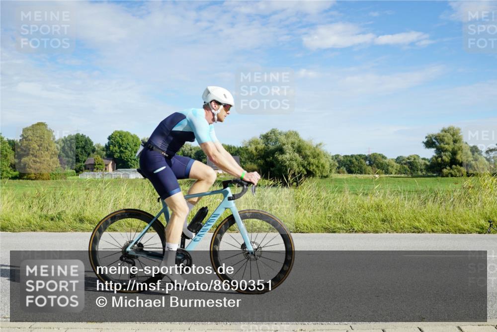 31.08.2025 - Elbe Triathlon Hamburg Michael Burmester http://msf.ph/oto/8690351 31.08.2025 09:38:20 Radfahren 267, 402, 472, 524, 699 meine-sportfotos.de