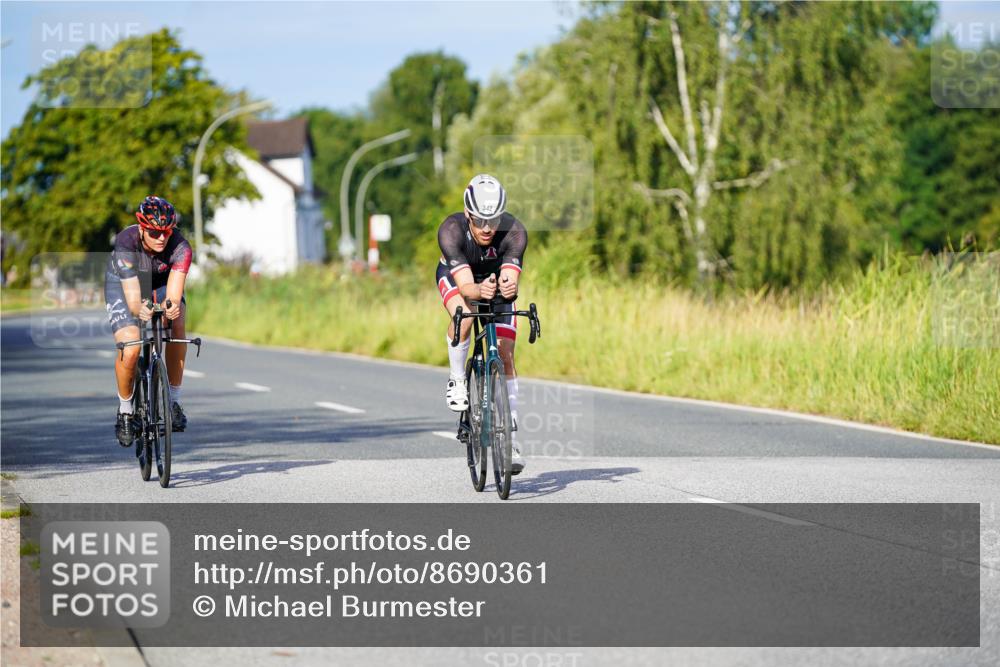 31.08.2025 - Elbe Triathlon Hamburg Michael Burmester http://msf.ph/oto/8690361 31.08.2025 08:53:48 Radfahren 252, 342 meine-sportfotos.de