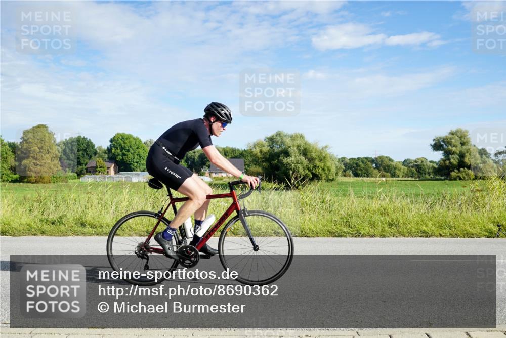 31.08.2025 - Elbe Triathlon Hamburg Michael Burmester http://msf.ph/oto/8690362 31.08.2025 09:38:38 Radfahren 255, 308, 481, 549, 574, 596, 642, 701 meine-sportfotos.de