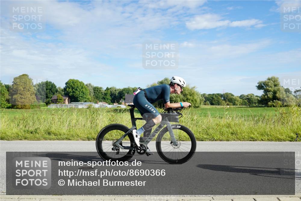 31.08.2025 - Elbe Triathlon Hamburg Michael Burmester http://msf.ph/oto/8690366 31.08.2025 09:38:42 Radfahren 255, 308, 373, 481, 596, 642 meine-sportfotos.de