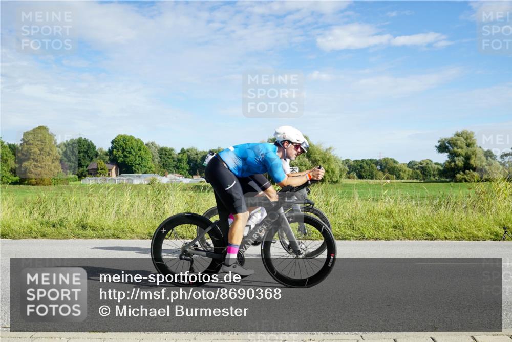 31.08.2025 - Elbe Triathlon Hamburg Michael Burmester http://msf.ph/oto/8690368 31.08.2025 09:38:44 Radfahren 255, 308, 373, 596, 639, 642 meine-sportfotos.de
