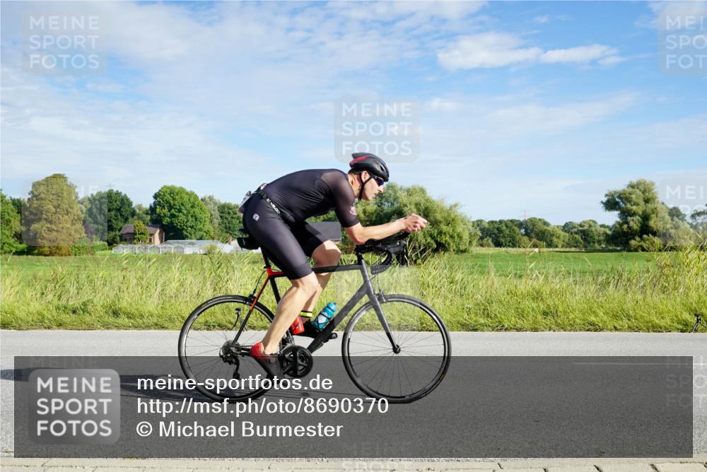 31.08.2025 - Elbe Triathlon Hamburg Michael Burmester http://msf.ph/oto/8690370 31.08.2025 09:38:45 Radfahren 255, 308, 373, 596, 639, 642 meine-sportfotos.de