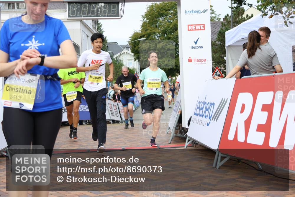31.08.2025 - 21. Blankeneser Heldenlauf Strokosch-Dieckow http://msf.ph/oto/8690373 31.08.2025 10:27:16 Ziel 2111, 2150, 2236, 2205, 2517, 2204, 2413, 2559 meine-sportfotos.de