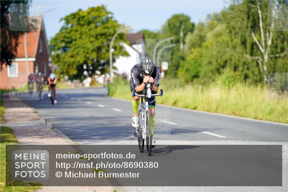 31.08.2025 - Elbe Triathlon Hamburg Michael Burmester http://msf.ph/oto/8690380 31.08.2025 08:54:03 Radfahren 229, 265 meine-sportfotos.de