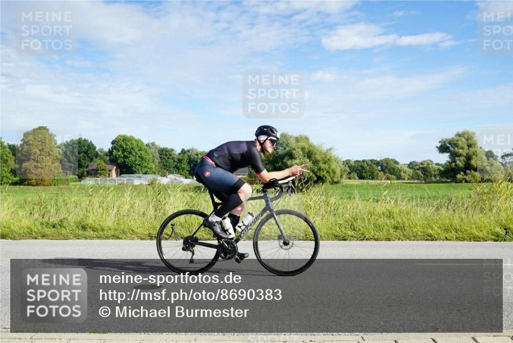 31.08.2025 - Elbe Triathlon Hamburg Michael Burmester http://msf.ph/oto/8690383 31.08.2025 09:39:05 Radfahren 260, 424, 449, 453, 497, 653, 753, 922 meine-sportfotos.de