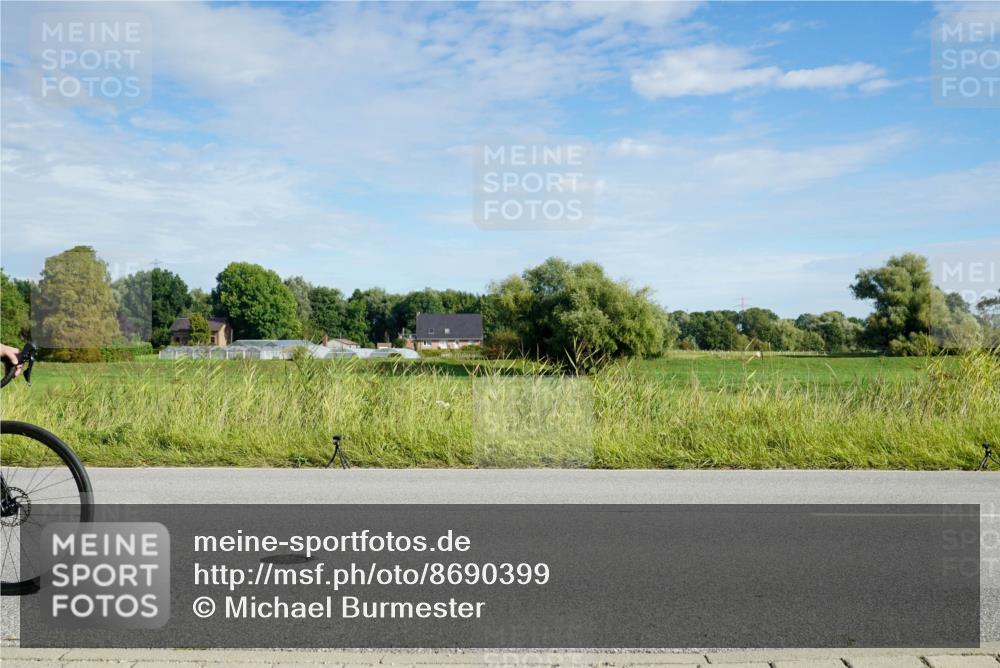 31.08.2025 - Elbe Triathlon Hamburg Michael Burmester http://msf.ph/oto/8690399 31.08.2025 09:39:16 Radfahren 293, 347, 616, 659, 900 meine-sportfotos.de