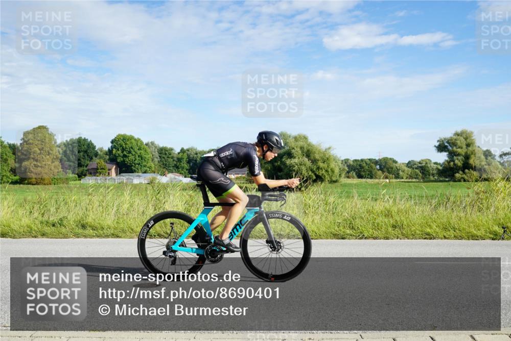 31.08.2025 - Elbe Triathlon Hamburg Michael Burmester http://msf.ph/oto/8690401 31.08.2025 09:39:18 Radfahren 347, 616, 659, 900 meine-sportfotos.de