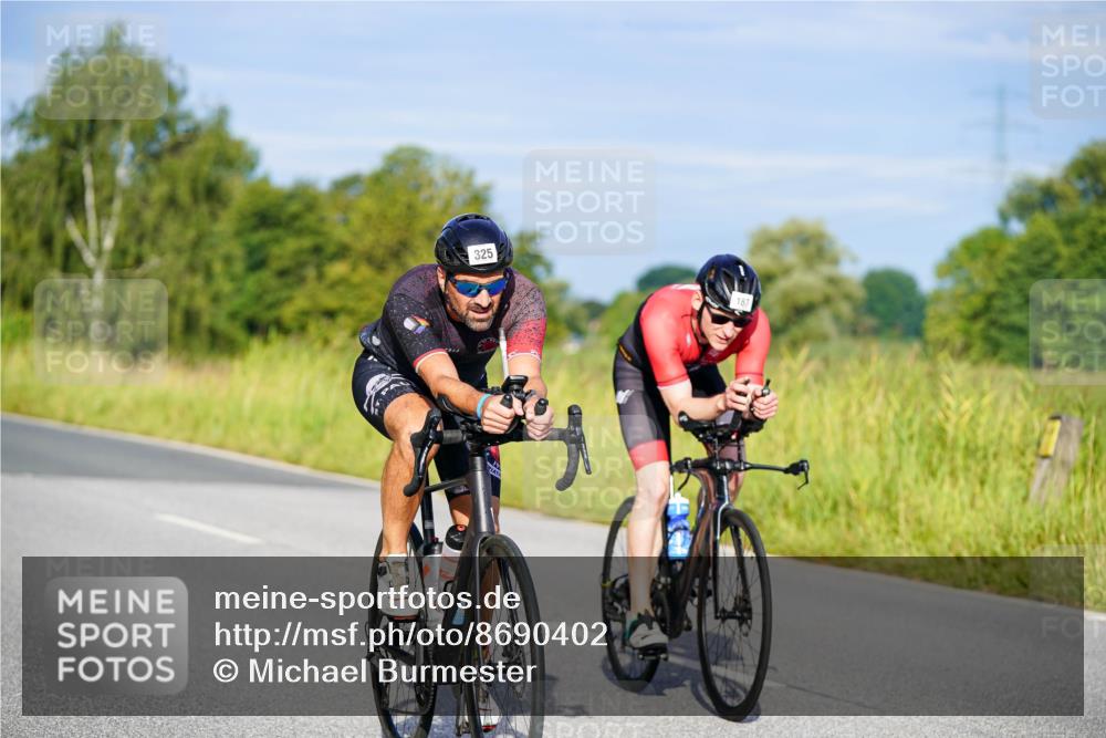 31.08.2025 - Elbe Triathlon Hamburg Michael Burmester http://msf.ph/oto/8690402 31.08.2025 08:54:11 Radfahren 187, 211, 257, 265, 325, 375 meine-sportfotos.de