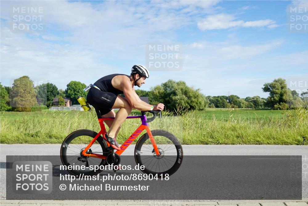 31.08.2025 - Elbe Triathlon Hamburg Michael Burmester http://msf.ph/oto/8690418 31.08.2025 09:39:40 Radfahren 388, 514, 548 meine-sportfotos.de