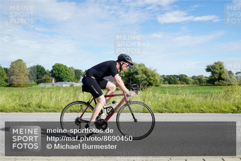 31.08.2025 - Elbe Triathlon Hamburg Michael Burmester http://msf.ph/oto/8690450 31.08.2025 09:40:11 Radfahren 265, 316, 434, 471, 525, 652, 725, 785 meine-sportfotos.de