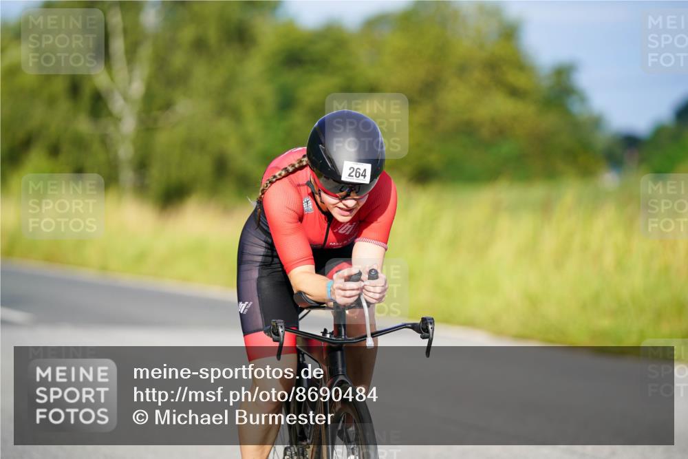 31.08.2025 - Elbe Triathlon Hamburg Michael Burmester http://msf.ph/oto/8690484 31.08.2025 08:55:06 Radfahren 169, 264, 275 meine-sportfotos.de