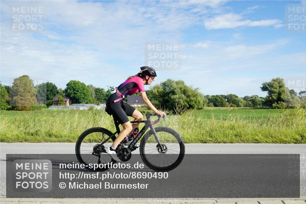 31.08.2025 - Elbe Triathlon Hamburg Michael Burmester http://msf.ph/oto/8690490 31.08.2025 09:40:45 Radfahren 246, 341, 415, 417, 444, 451, 477, 619, 716, 830, 840 meine-sportfotos.de