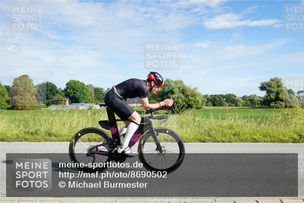 31.08.2025 - Elbe Triathlon Hamburg Michael Burmester http://msf.ph/oto/8690502 31.08.2025 09:40:54 Radfahren 258, 320, 477, 550, 558, 564, 601, 645, 711, 840 meine-sportfotos.de