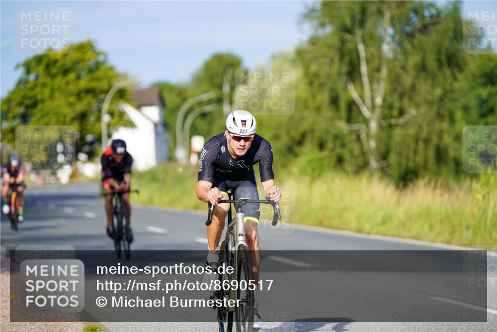 31.08.2025 - Elbe Triathlon Hamburg Michael Burmester http://msf.ph/oto/8690517 31.08.2025 08:55:20 Radfahren 215, 227, 231, 248 meine-sportfotos.de