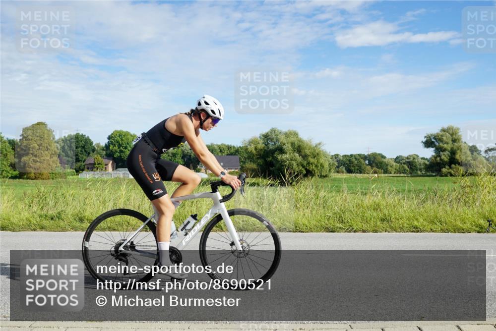 31.08.2025 - Elbe Triathlon Hamburg Michael Burmester http://msf.ph/oto/8690521 31.08.2025 09:41:08 Radfahren 523, 673, 679, 692, 848, 887 meine-sportfotos.de