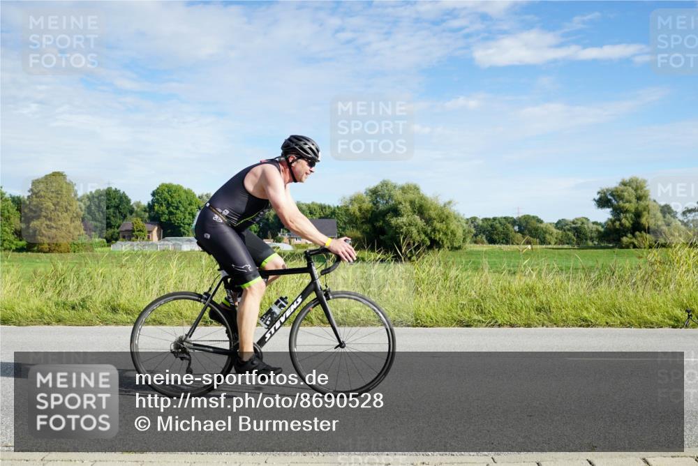 31.08.2025 - Elbe Triathlon Hamburg Michael Burmester http://msf.ph/oto/8690528 31.08.2025 09:41:11 Radfahren 261, 445, 523, 672, 673, 679, 692, 815, 848, 887 meine-sportfotos.de