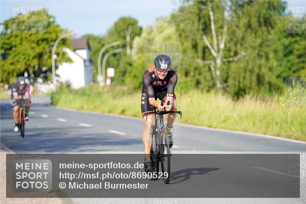 31.08.2025 - Elbe Triathlon Hamburg Michael Burmester http://msf.ph/oto/8690529 31.08.2025 08:55:21 Radfahren 215, 227, 231, 248 meine-sportfotos.de