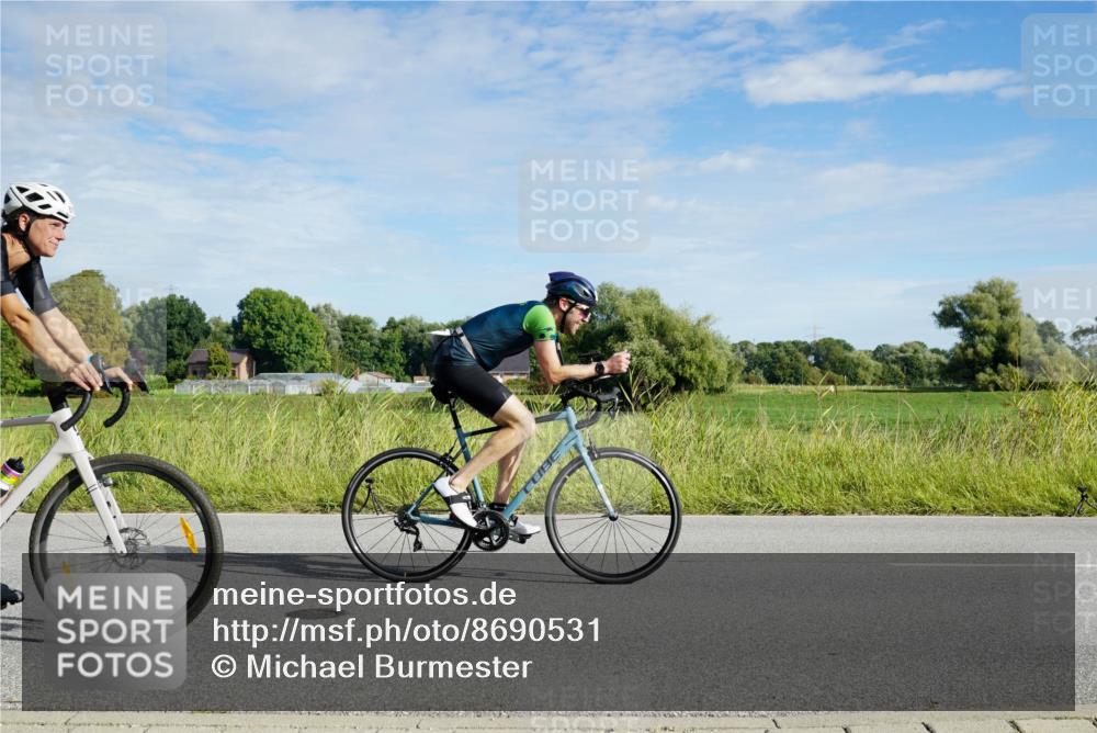 31.08.2025 - Elbe Triathlon Hamburg Michael Burmester http://msf.ph/oto/8690531 31.08.2025 09:41:13 Radfahren 261, 318, 395, 445, 523, 650, 672, 679, 692, 815, 853, 887 meine-sportfotos.de