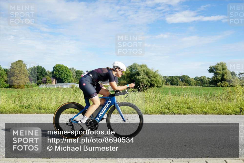 31.08.2025 - Elbe Triathlon Hamburg Michael Burmester http://msf.ph/oto/8690534 31.08.2025 09:41:15 Radfahren 261, 318, 395, 445, 650, 672, 679, 692, 815, 853, 887 meine-sportfotos.de