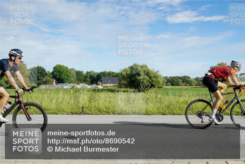 31.08.2025 - Elbe Triathlon Hamburg Michael Burmester http://msf.ph/oto/8690542 31.08.2025 09:41:19 Radfahren 261, 318, 395, 445, 630, 650, 672, 815, 851, 853 meine-sportfotos.de