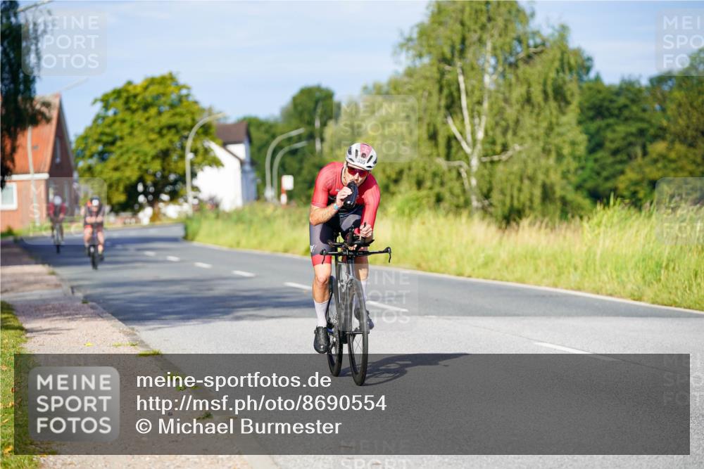 31.08.2025 - Elbe Triathlon Hamburg Michael Burmester http://msf.ph/oto/8690554 31.08.2025 08:55:44 Radfahren 207, 237, 279, 331, 335 meine-sportfotos.de
