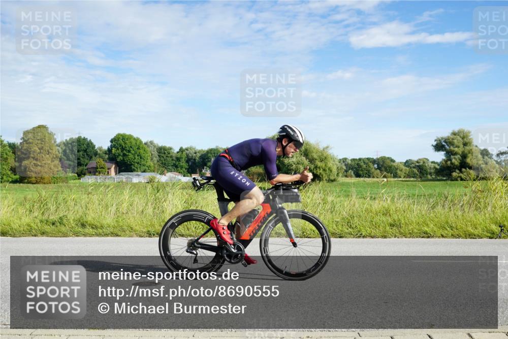31.08.2025 - Elbe Triathlon Hamburg Michael Burmester http://msf.ph/oto/8690555 31.08.2025 09:41:36 Radfahren 302, 368, 608, 631, 678, 813 meine-sportfotos.de