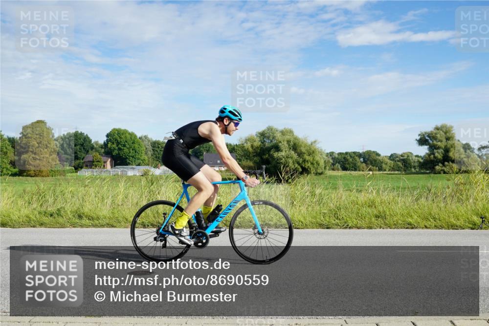 31.08.2025 - Elbe Triathlon Hamburg Michael Burmester http://msf.ph/oto/8690559 31.08.2025 09:41:37 Radfahren 302, 368, 608, 631, 678, 813 meine-sportfotos.de