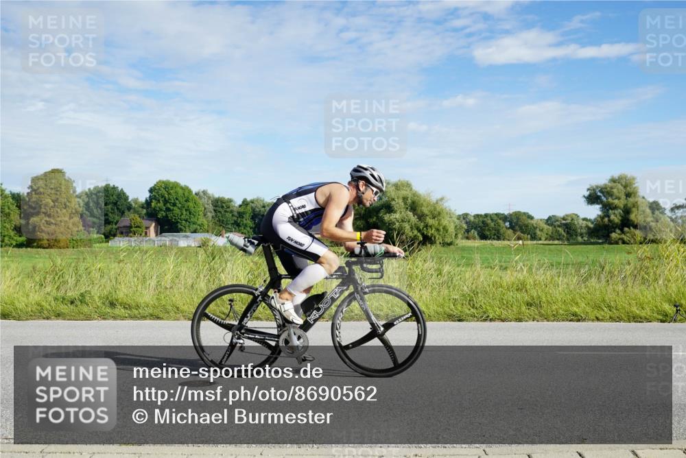 31.08.2025 - Elbe Triathlon Hamburg Michael Burmester http://msf.ph/oto/8690562 31.08.2025 09:41:39 Radfahren 302, 368, 608, 631, 678, 813, 829 meine-sportfotos.de