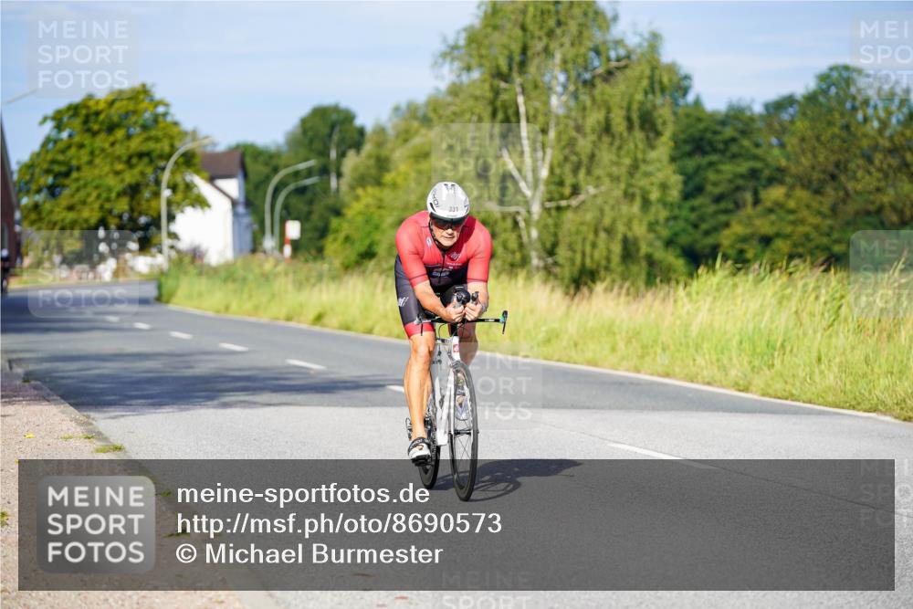 31.08.2025 - Elbe Triathlon Hamburg Michael Burmester http://msf.ph/oto/8690573 31.08.2025 08:55:51 Radfahren 279, 331 meine-sportfotos.de