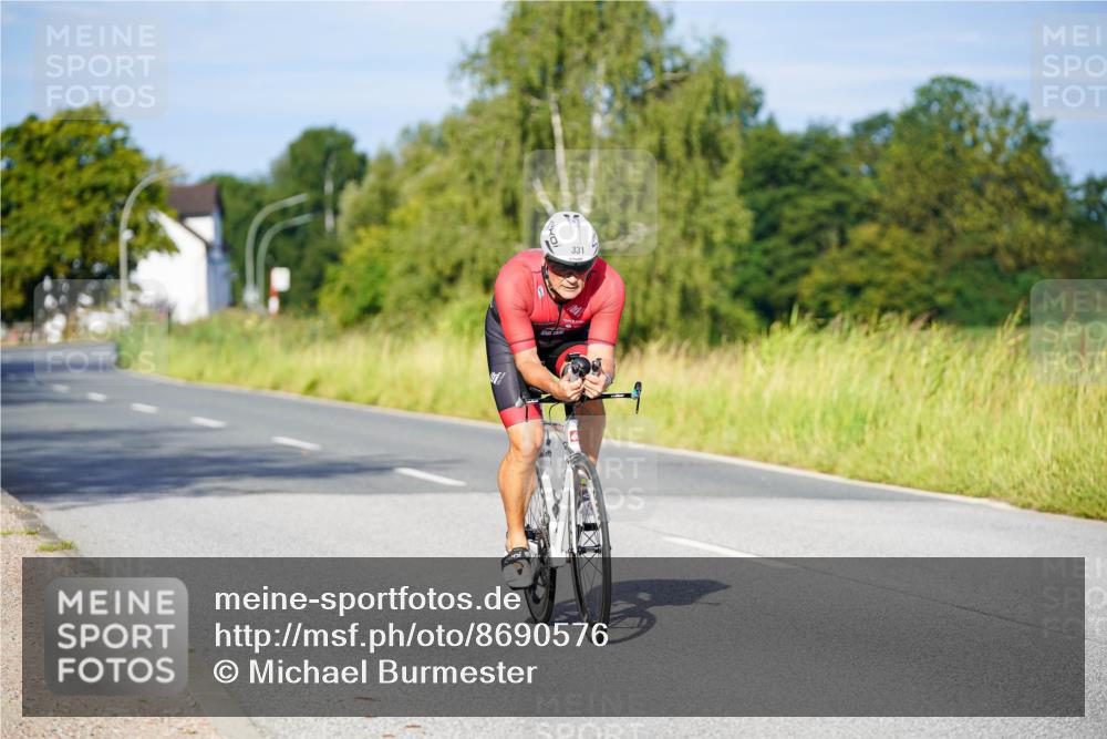 31.08.2025 - Elbe Triathlon Hamburg Michael Burmester http://msf.ph/oto/8690576 31.08.2025 08:55:51 Radfahren 279, 331 meine-sportfotos.de