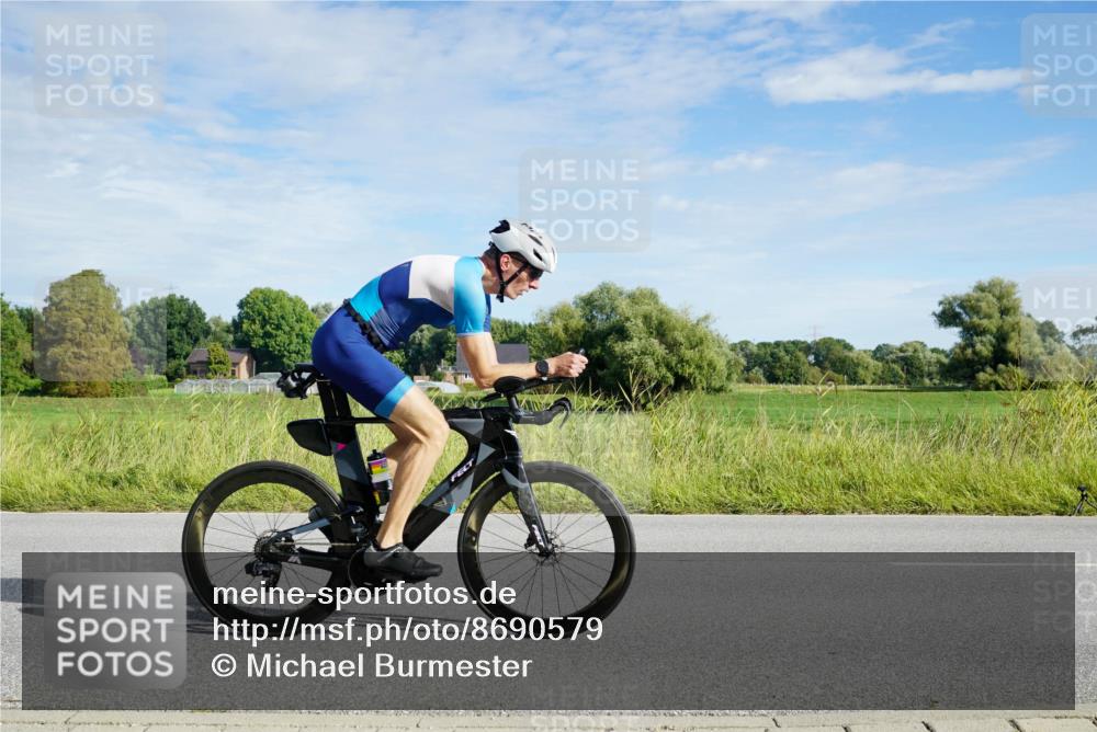 31.08.2025 - Elbe Triathlon Hamburg Michael Burmester http://msf.ph/oto/8690579 31.08.2025 09:42:00 Radfahren 508, 579, 722 meine-sportfotos.de