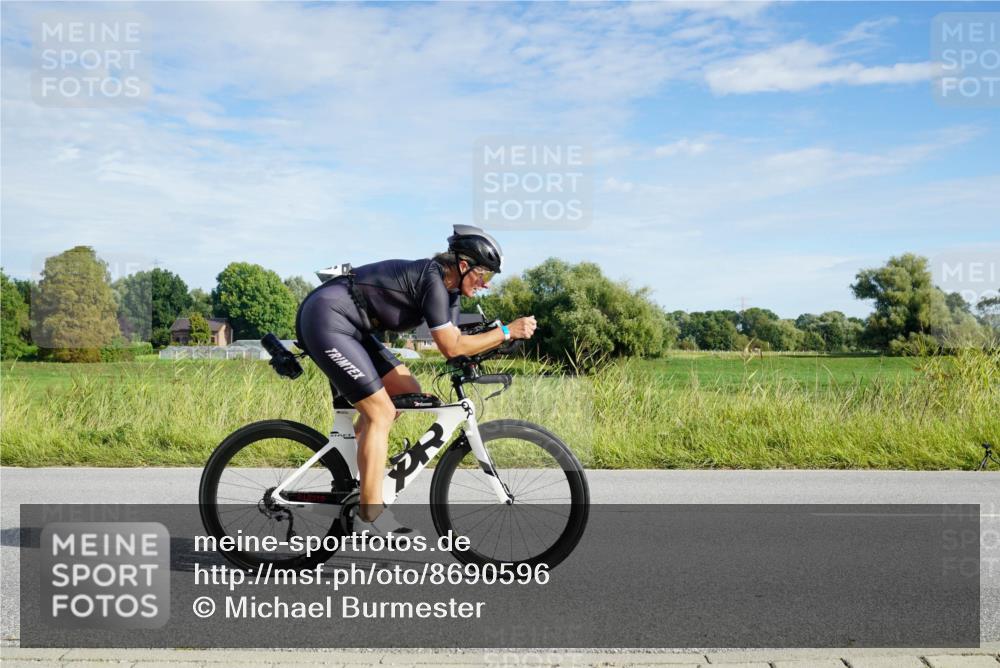 31.08.2025 - Elbe Triathlon Hamburg Michael Burmester http://msf.ph/oto/8690596 31.08.2025 09:42:20 Radfahren 248, 278, 299, 916, 929 meine-sportfotos.de