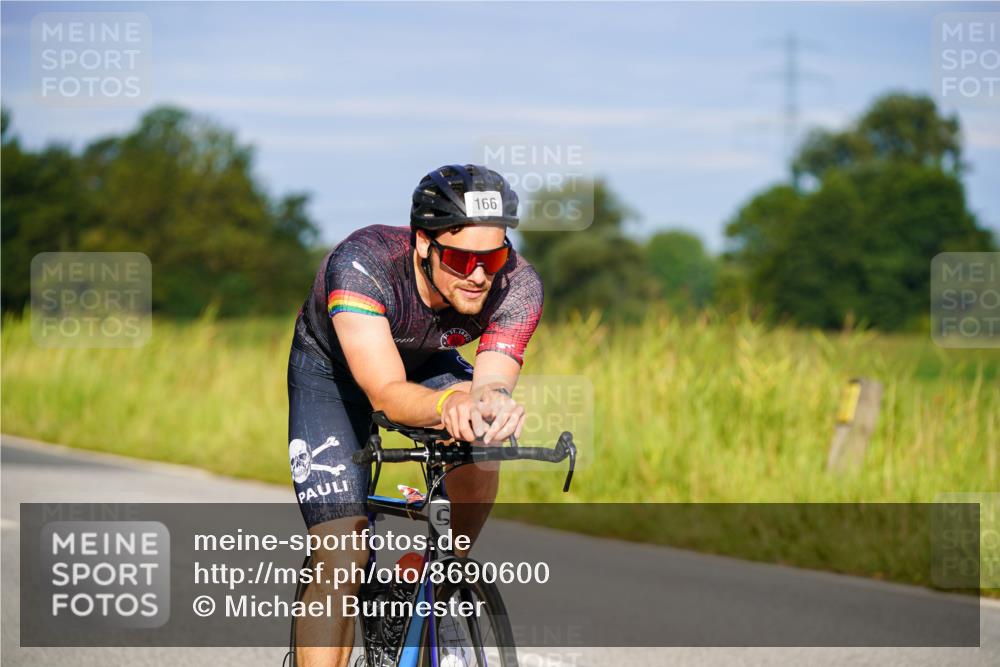 31.08.2025 - Elbe Triathlon Hamburg Michael Burmester http://msf.ph/oto/8690600 31.08.2025 08:56:03 Radfahren 166, 313 meine-sportfotos.de