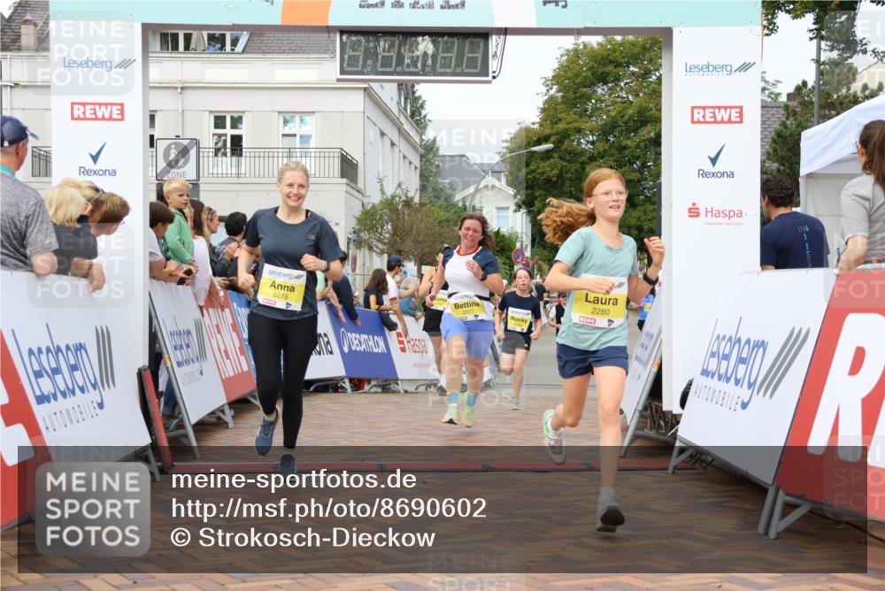 31.08.2025 - 21. Blankeneser Heldenlauf Strokosch-Dieckow http://msf.ph/oto/8690602 31.08.2025 10:31:49 Ziel 2077, 2407, 2280, 2462, 2340, 2278 meine-sportfotos.de