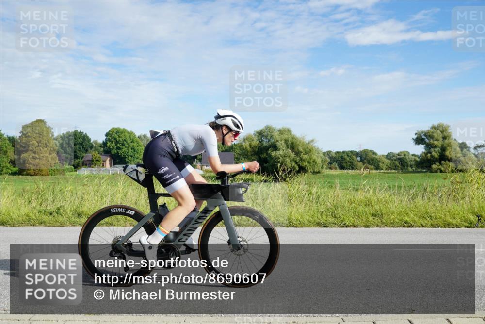 31.08.2025 - Elbe Triathlon Hamburg Michael Burmester http://msf.ph/oto/8690607 31.08.2025 09:42:36 Radfahren 247, 269, 643, 811 meine-sportfotos.de