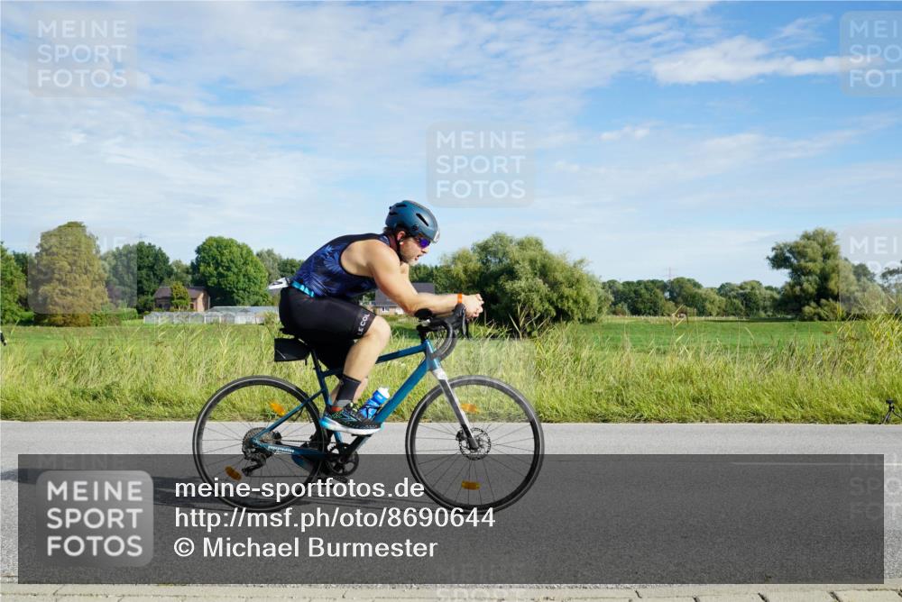31.08.2025 - Elbe Triathlon Hamburg Michael Burmester http://msf.ph/oto/8690644 31.08.2025 09:43:04 Radfahren 321, 324, 605, 623, 624, 732, 795, 833, 837 meine-sportfotos.de