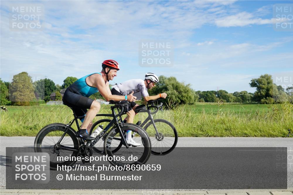31.08.2025 - Elbe Triathlon Hamburg Michael Burmester http://msf.ph/oto/8690659 31.08.2025 09:43:30 Radfahren 282, 383, 461, 519, 567, 680, 888 meine-sportfotos.de