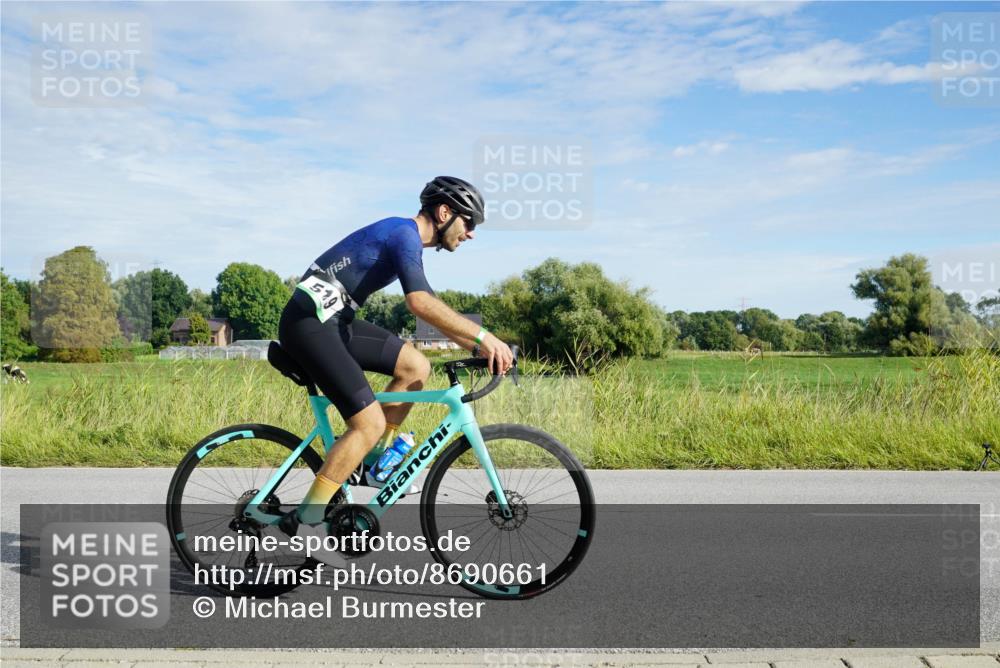 31.08.2025 - Elbe Triathlon Hamburg Michael Burmester http://msf.ph/oto/8690661 31.08.2025 09:43:31 Radfahren 282, 383, 461, 519, 567, 680, 888 meine-sportfotos.de