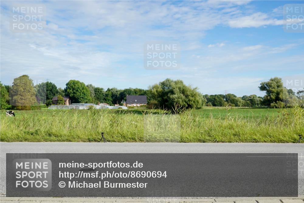 31.08.2025 - Elbe Triathlon Hamburg Michael Burmester http://msf.ph/oto/8690694 31.08.2025 09:44:11 Radfahren  meine-sportfotos.de