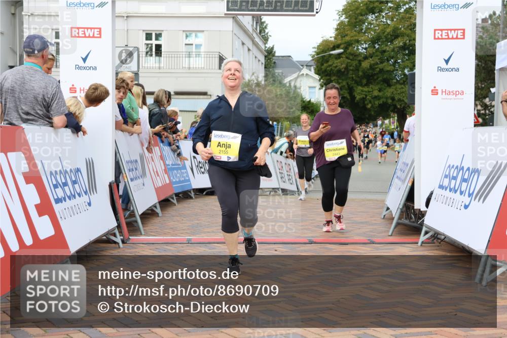 31.08.2025 - 21. Blankeneser Heldenlauf Strokosch-Dieckow http://msf.ph/oto/8690709 31.08.2025 10:31:40 Ziel 2190, 2092, 2079, 2340, 2155, 2443 meine-sportfotos.de
